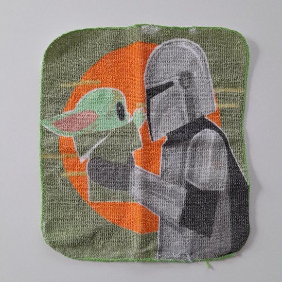 Star Wars Mandalorian Washcloth - Picture 4 of 10